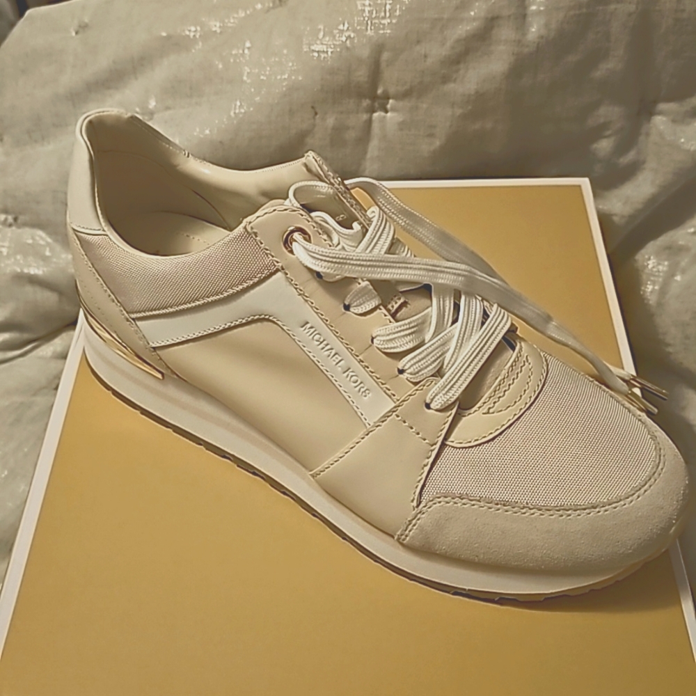 𝅺NWT MICHAEL Michael Kors Billie Trainer Sneakers 9